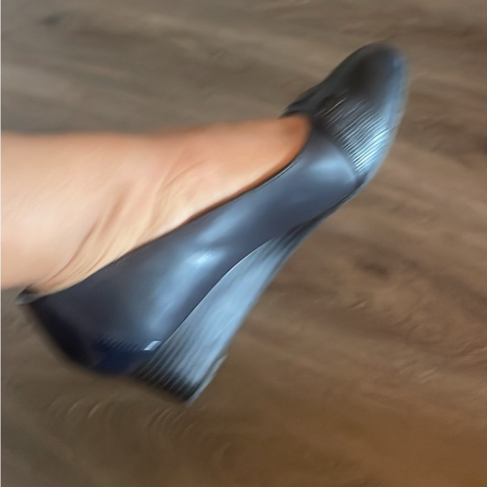 Clark’s wedge size 7